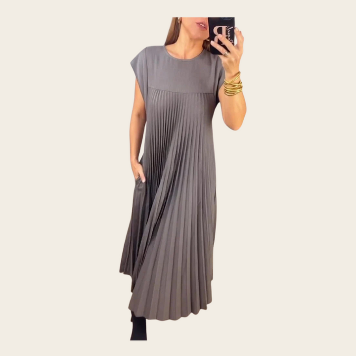 Ella - Pleated Maxi Dress