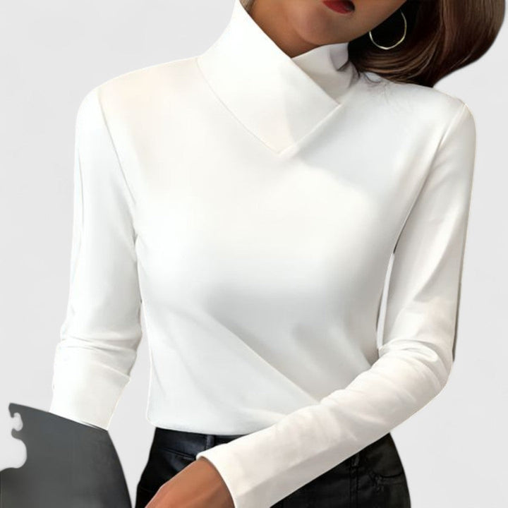 Danielle - Turtleneck Fit