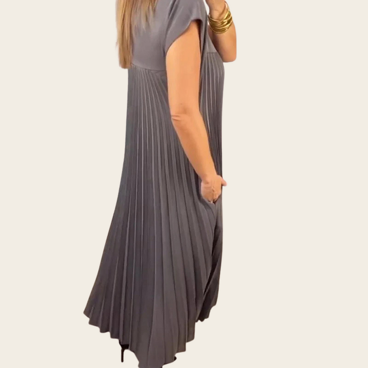 Ella - Pleated Maxi Dress