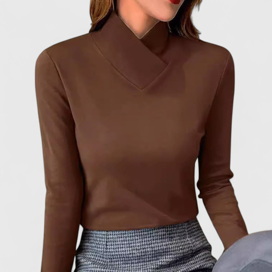 Danielle - Turtleneck Fit