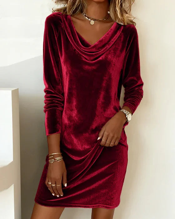 Cordelia - Loose Fitting Velvet Dress