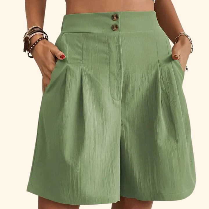Mila - High-waisted shorts