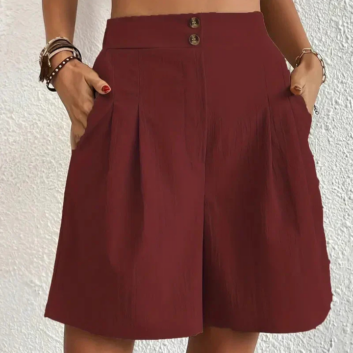 Mila - High-waisted shorts